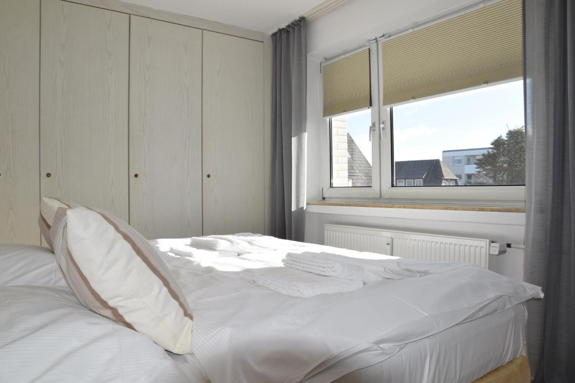 App Seebrise In Westerland Mit Balkon Am Strand Inkl Parkplatz Bagian luar foto