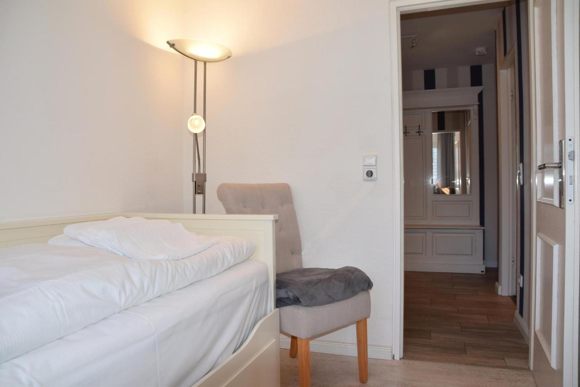 App Seebrise In Westerland Mit Balkon Am Strand Inkl Parkplatz Bagian luar foto